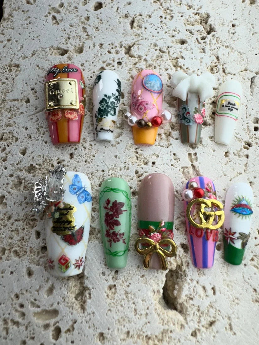 Funky Italy Press On Nails detail 3