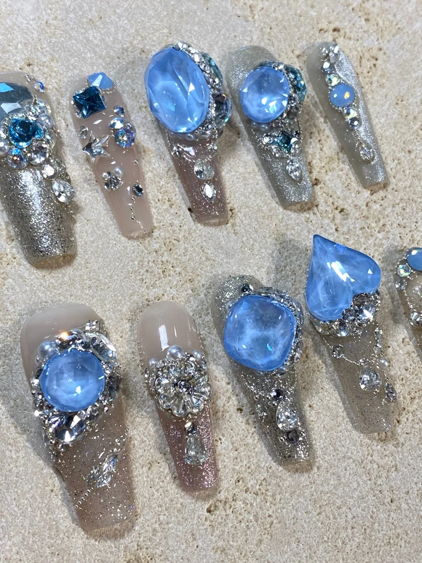 Aqua Euphoria Press On Nails detail 3