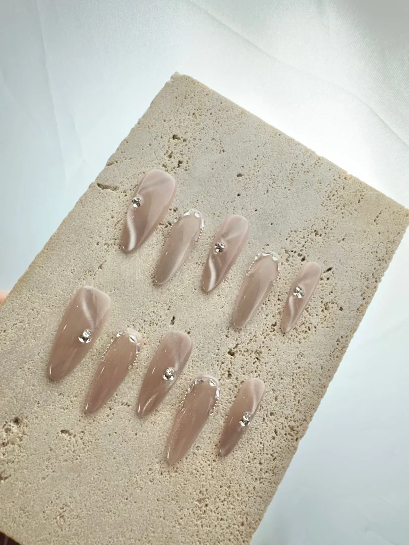 Soft Love Press On Nails detail 5