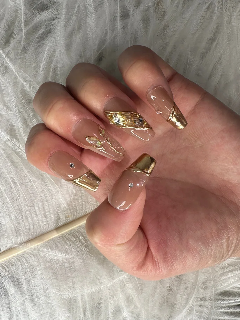 Golden River Press On Nails detail 4