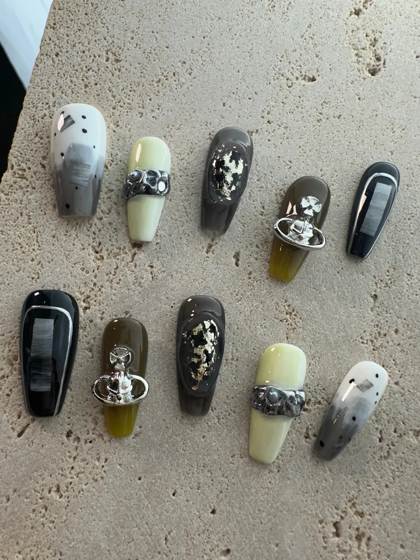 Galaxy Queen Press On Nails
