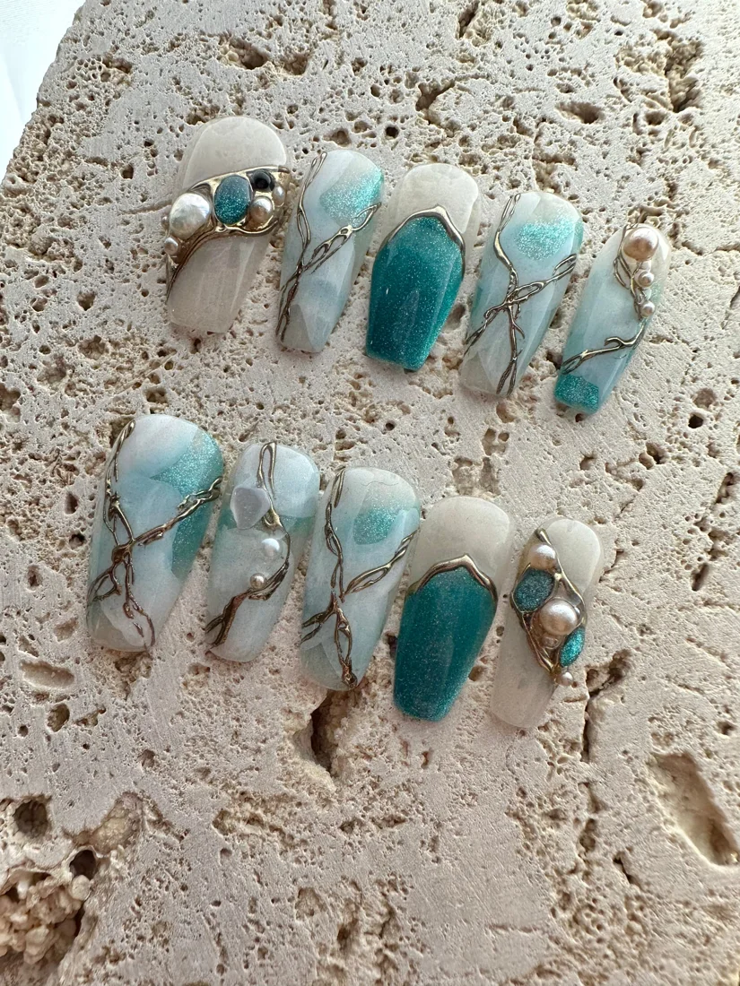 Marble Jade Press On Nails detail 3