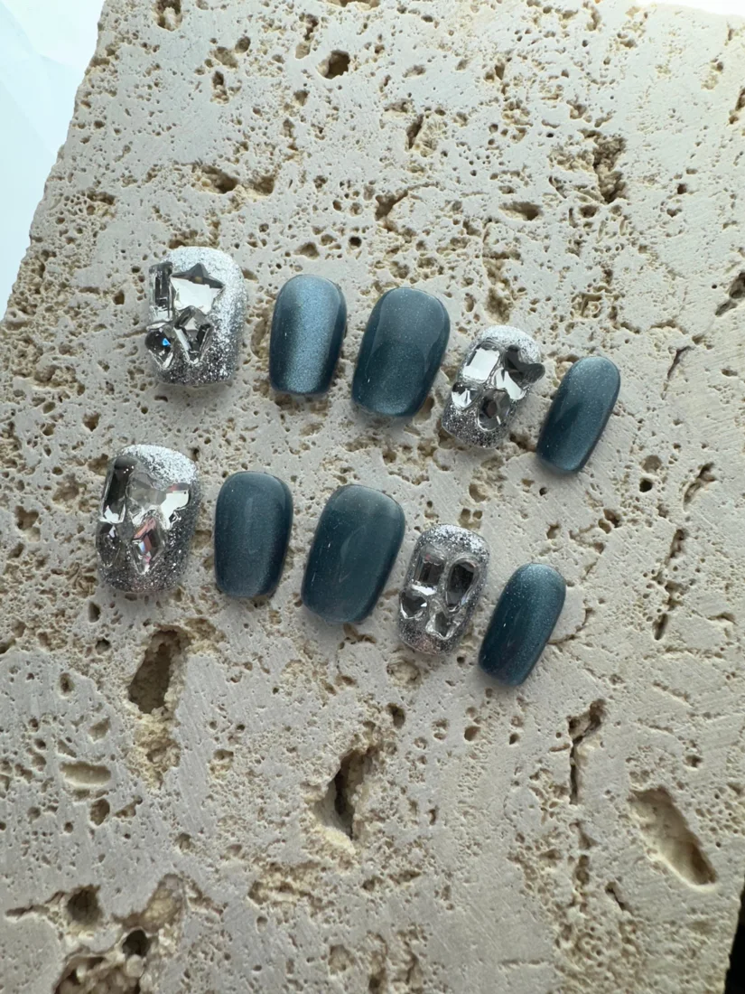 Star Sky Press On Nails detail 2
