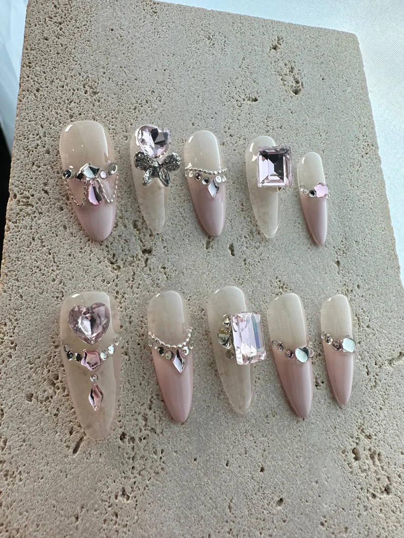 Princess Alice Press On Nails detail 3