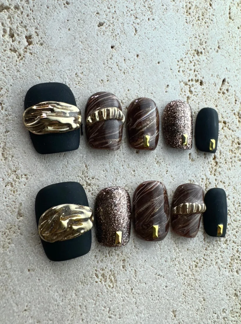 Black Symphony Press On Nails detail 10