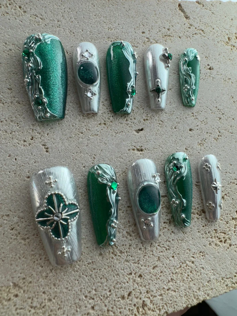 Emerald Press On Nails detail 4