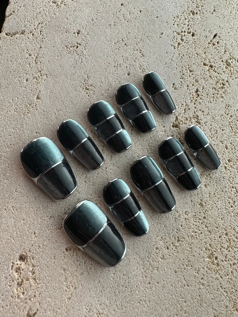 Green Gemstone Press On Nails - Medium Square detail 4