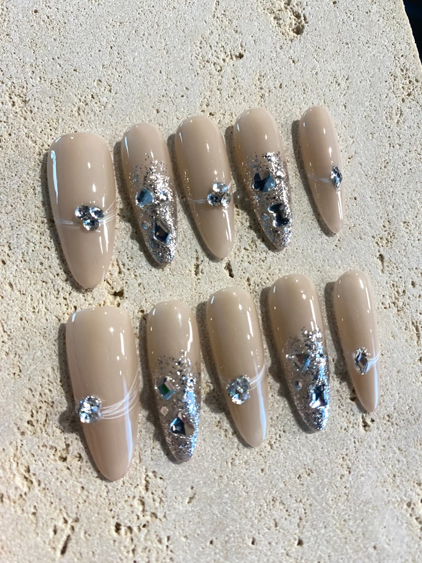 Luxury Elegance Rhinestone Press On Nails detail 4