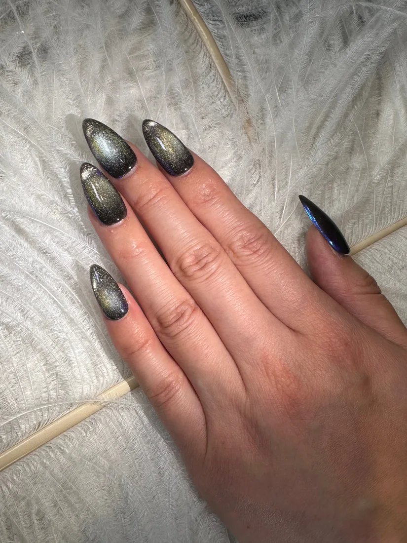 Crystal Magic Press On Nails- Dark detail 2
