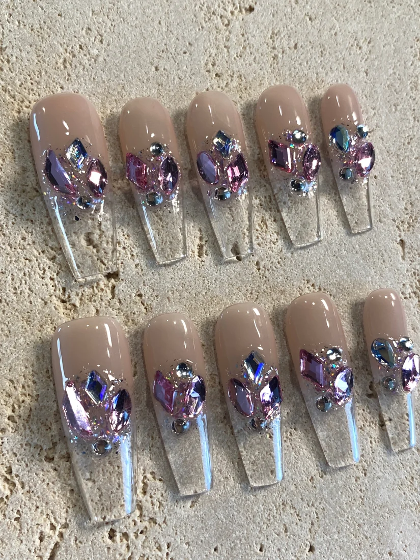 Pink In Heart Press On Nails detail 3