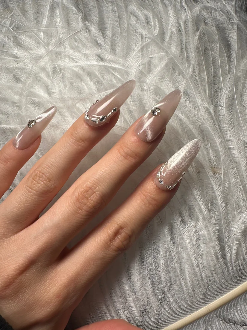 Soft Love Press On Nails detail 8