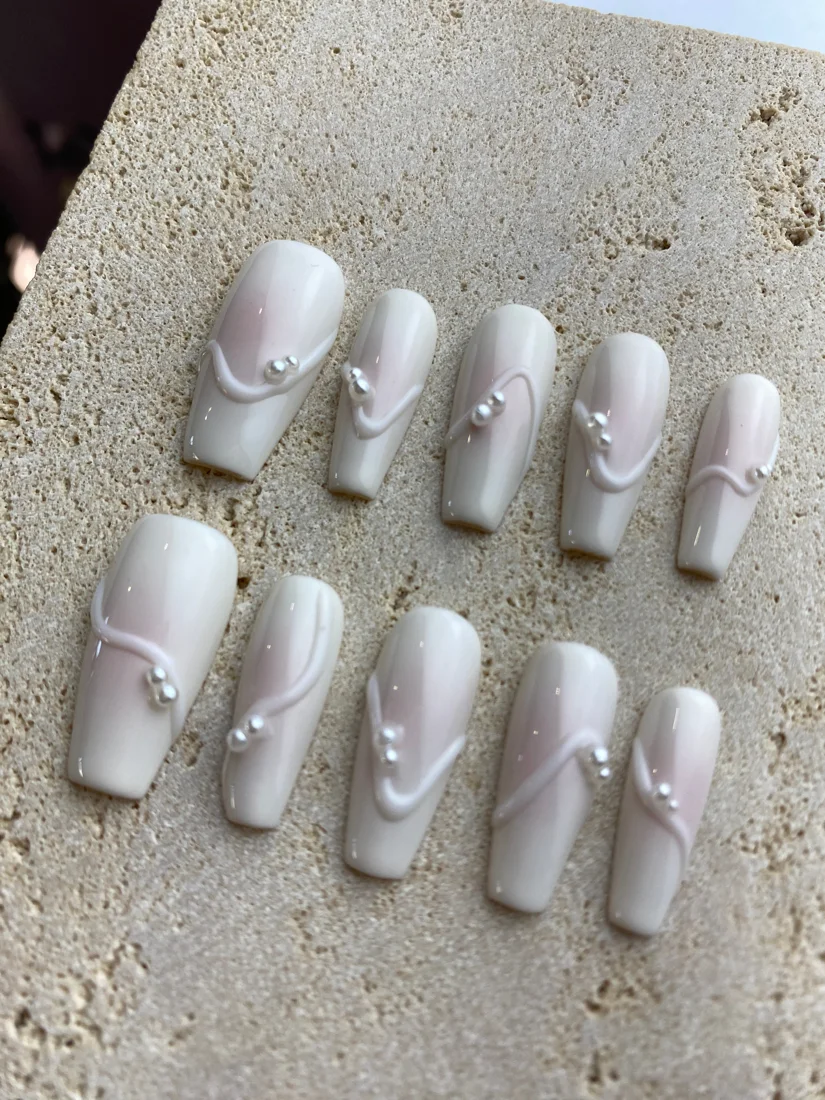 Pink Pearl Press On Nails detail 4