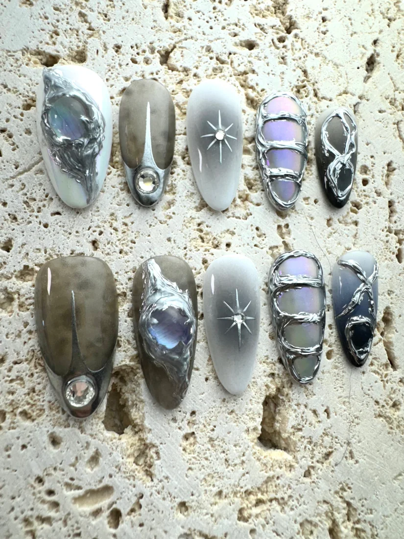 Iron Ore Princess Press On Nails detail 4