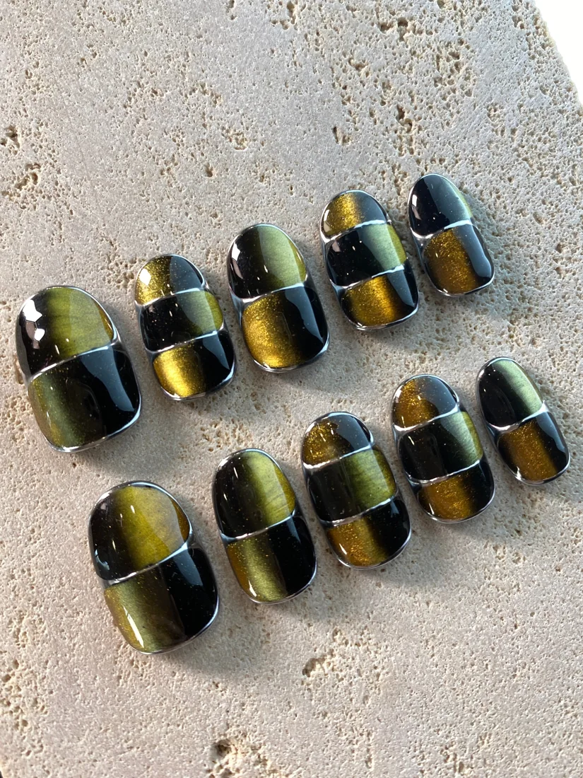 Green Gemstone Press On Nails - Mixed Shapes detail 2