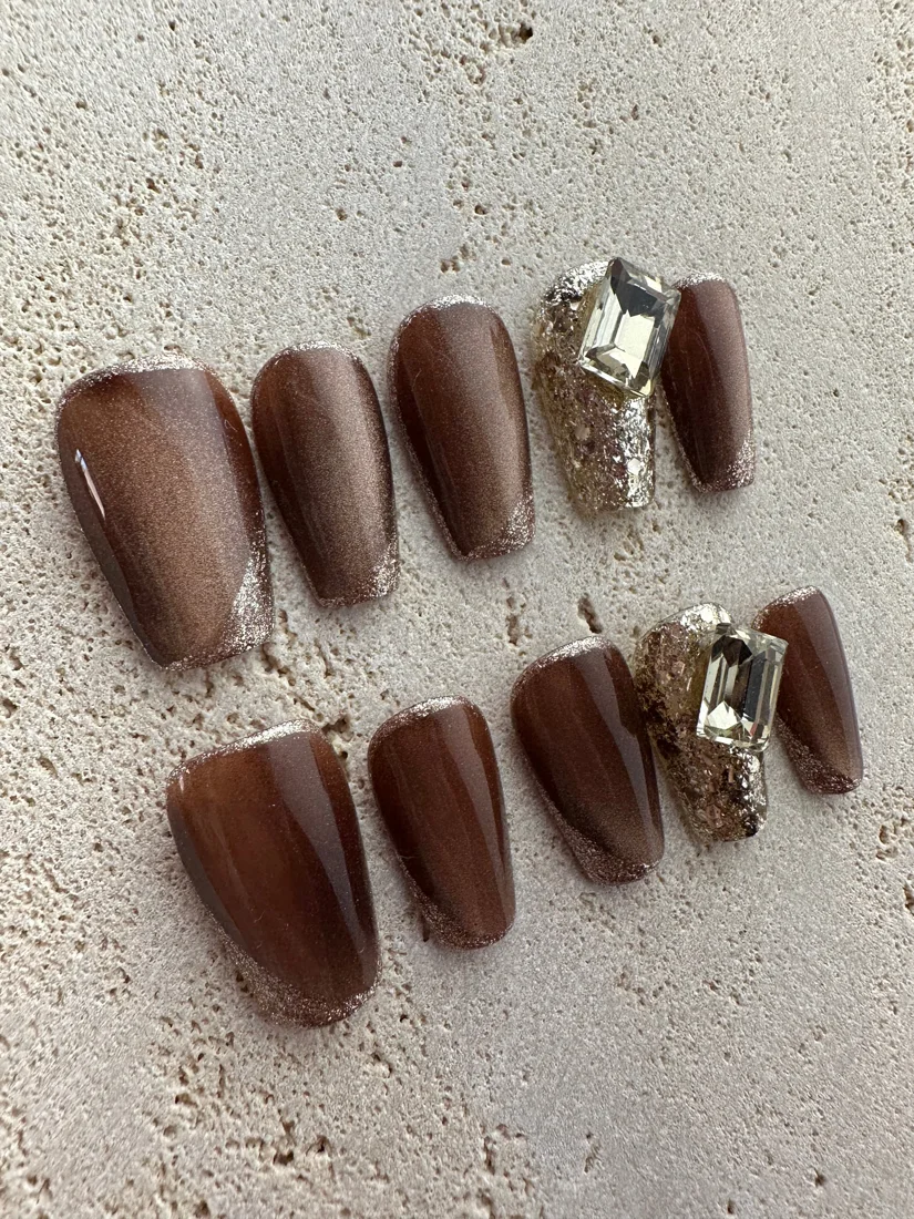Shinny Mocha Press On Nails detail 3
