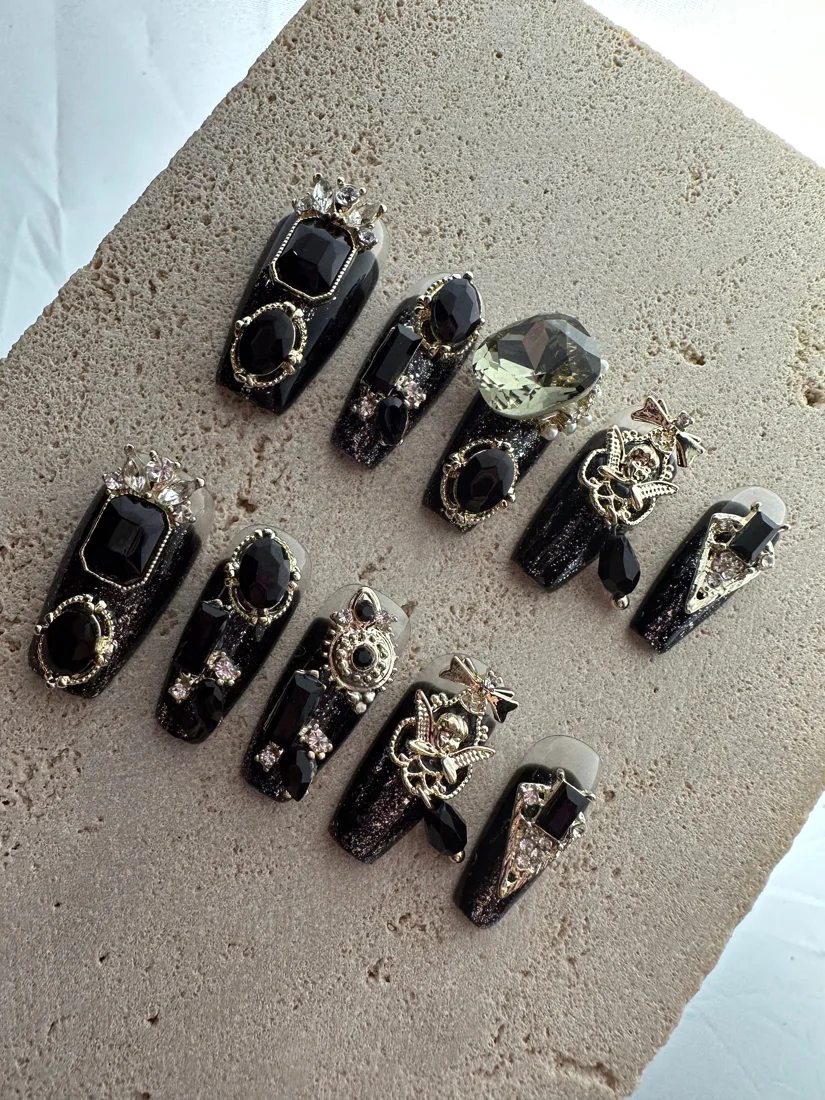 Black Diamond Press On Nails detail 2