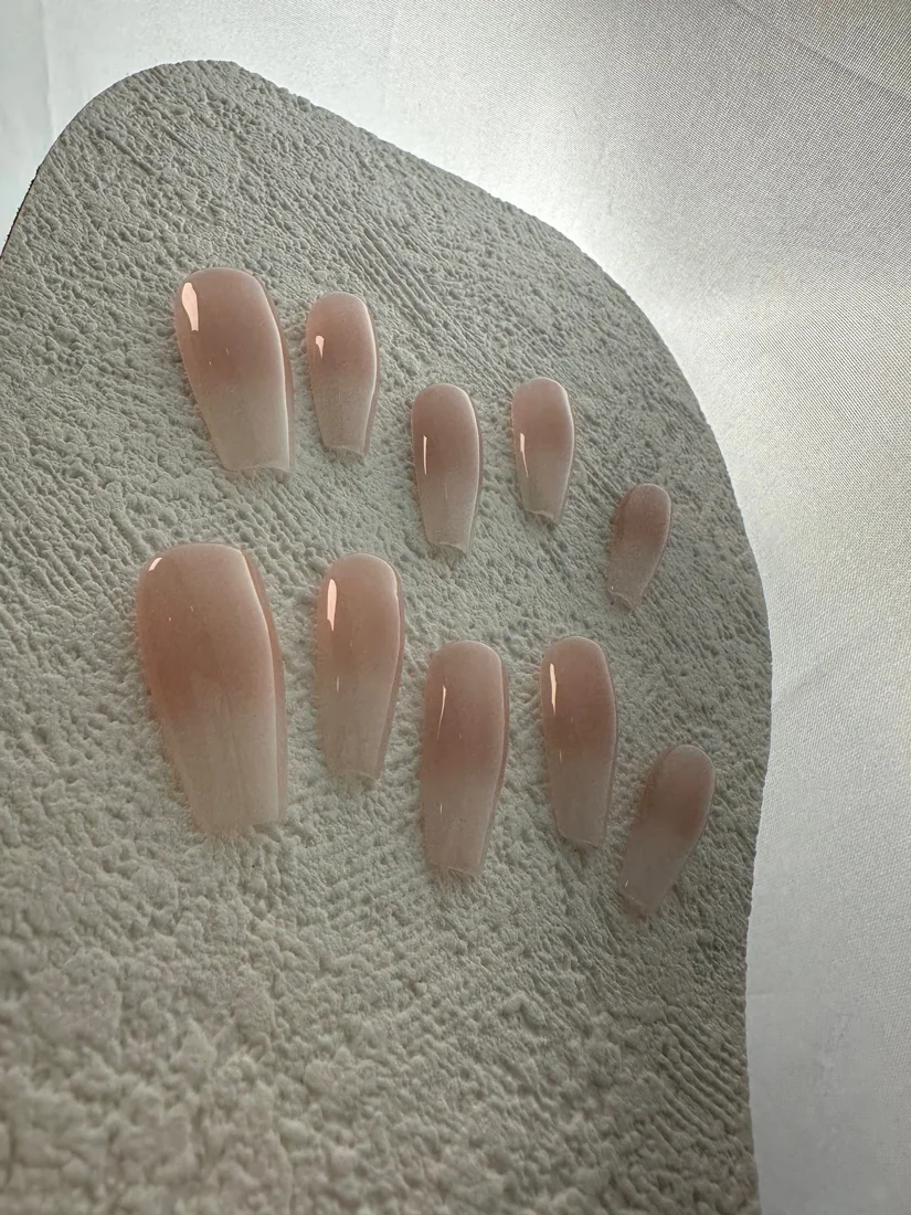 Nude Elegance Press On Nails detail 5