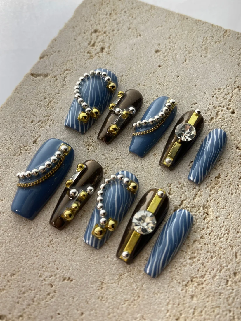 Blue Muse Press On Nails detail 4