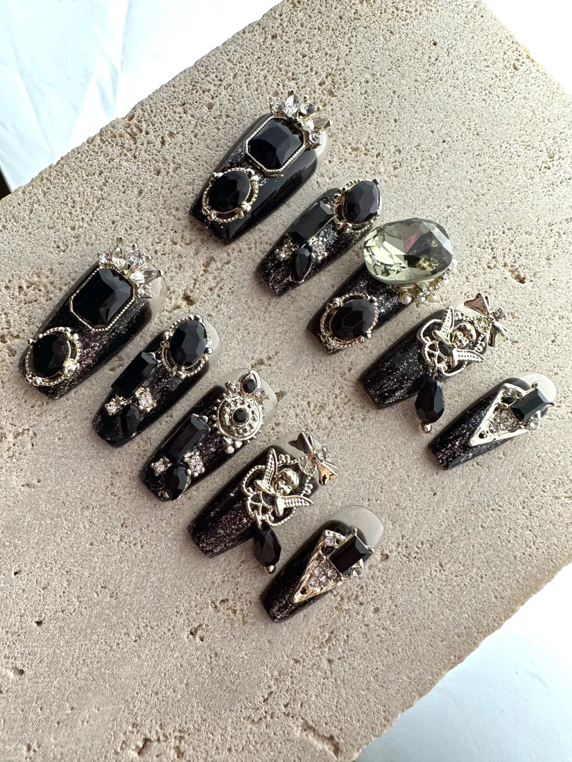 Black Diamond Press On Nails detail 3
