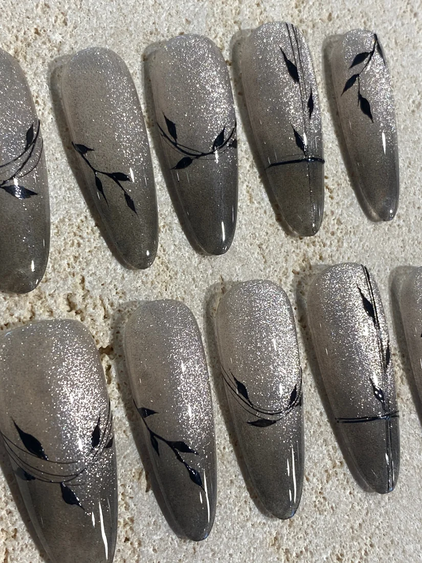 Bamboo Luxurious Cat-eye Press On Nails detail 3