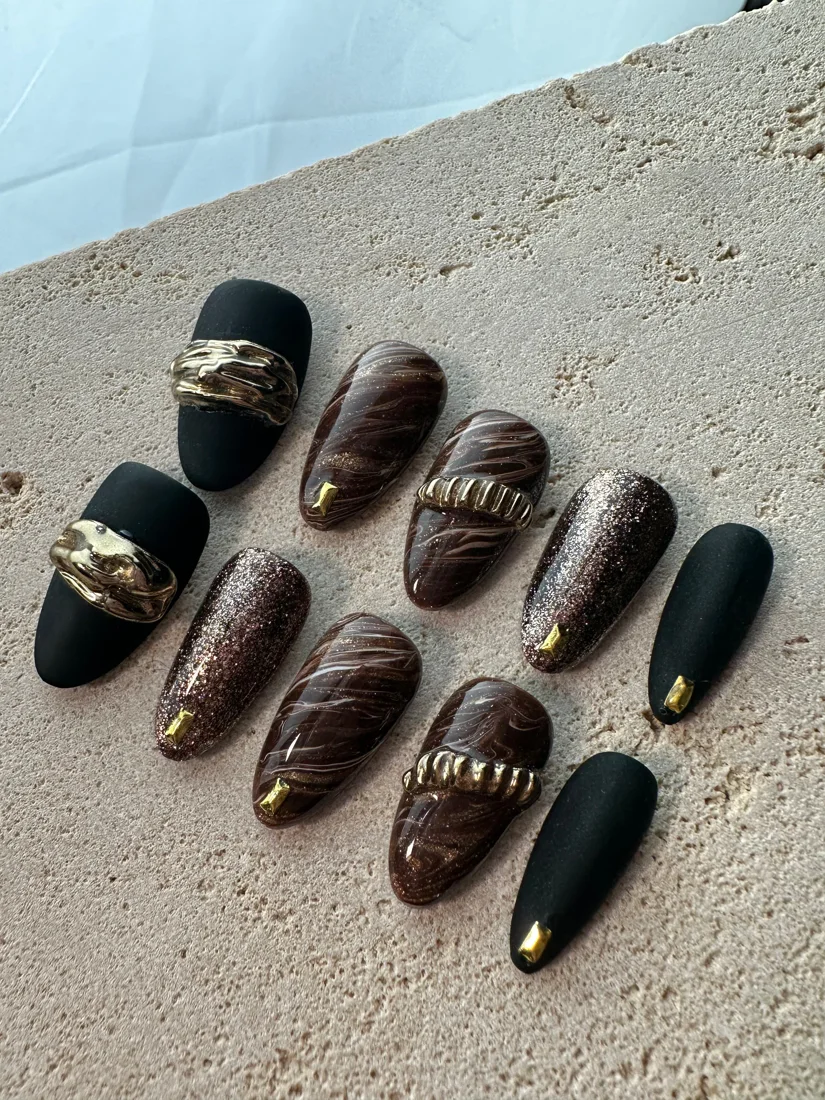 Black Symphony Press On Nails detail 5