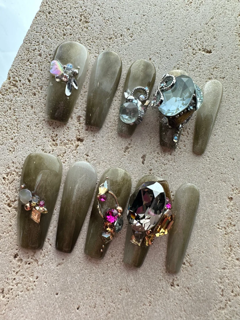 Caffeine Diamond Press On Nails detail 2