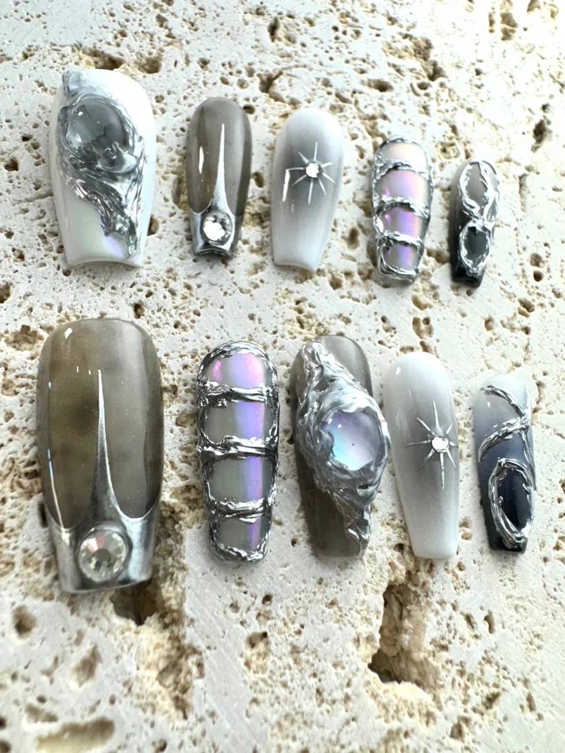 Iron Ore Princess Press On Nails detail 9