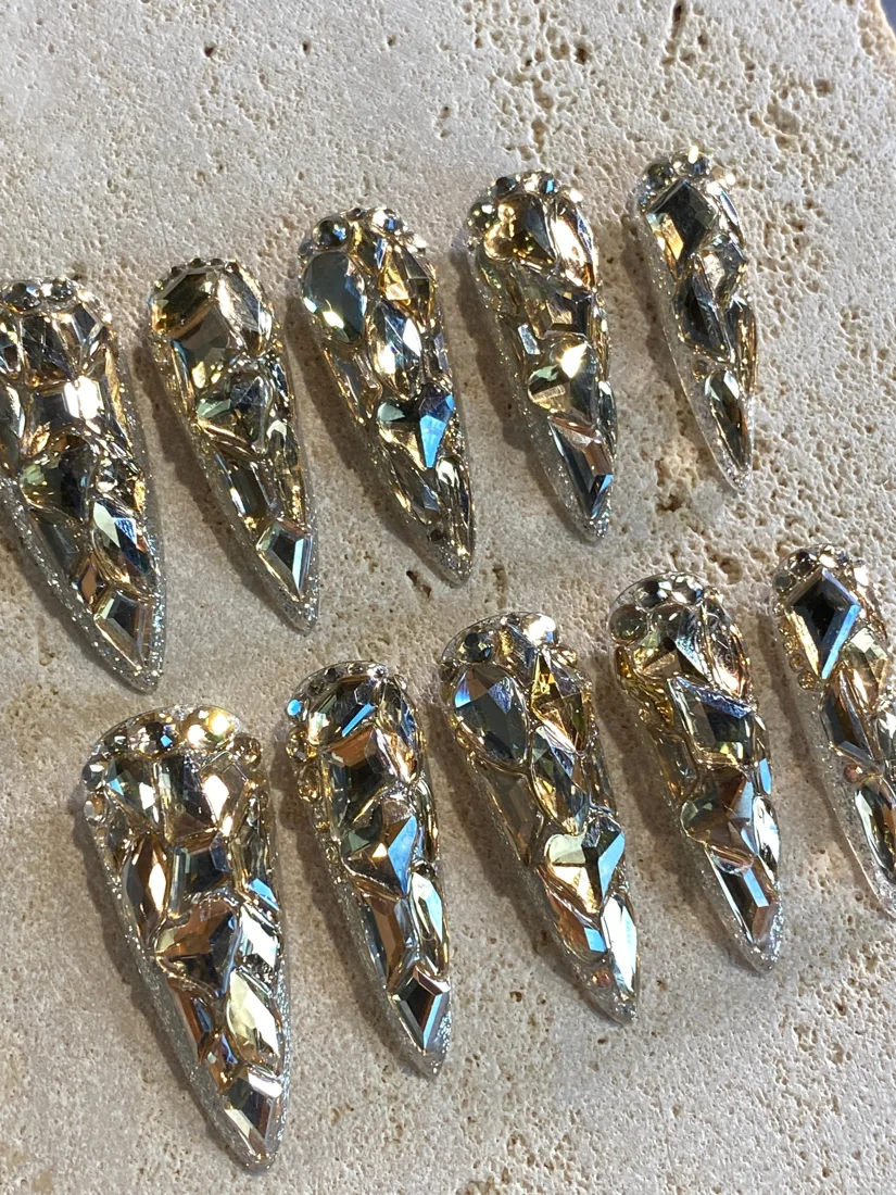 Diamond Life Press On Nails detail 3