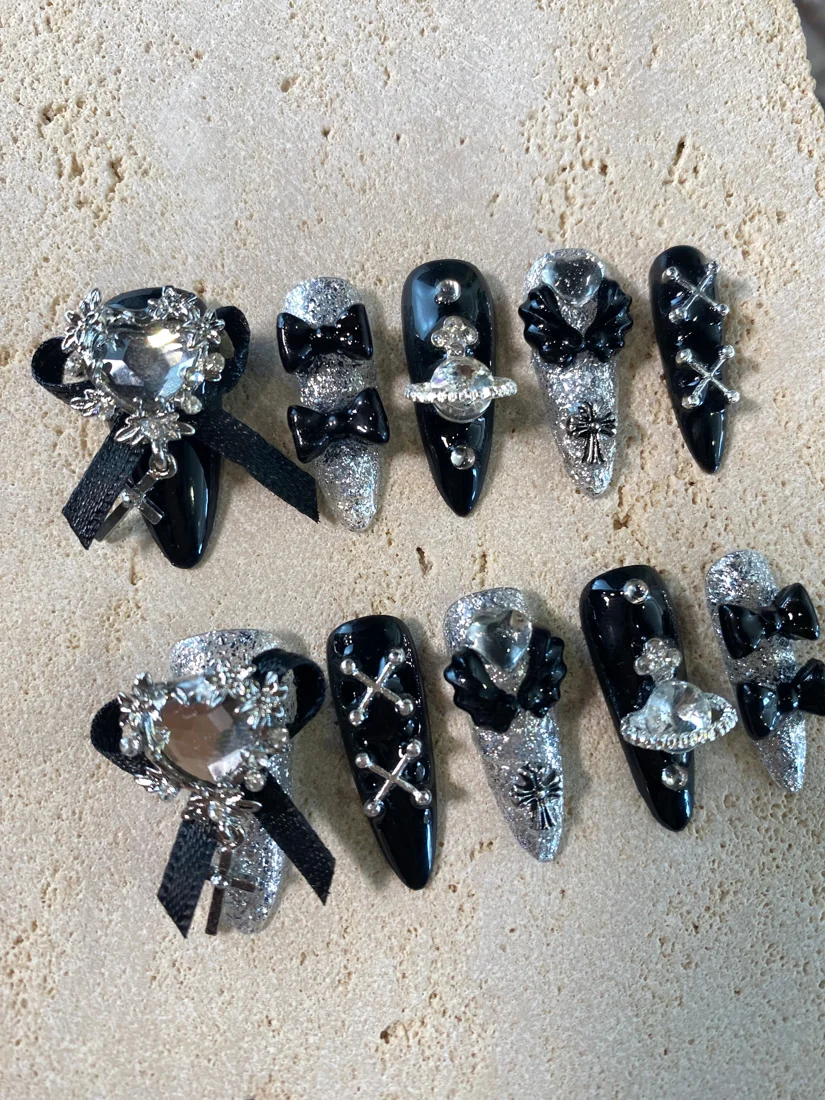 Black Glam Press On Nails detail 7