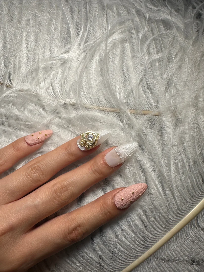 Royal Plaid Press On Nails — Pink detail 5