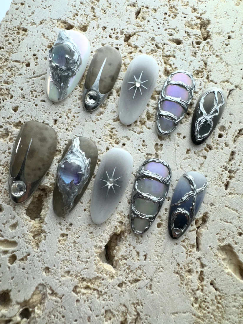 Iron Ore Princess Press On Nails detail 2