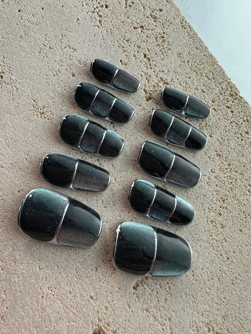 Green Gemstone Press On Nails - Medium Square detail 5