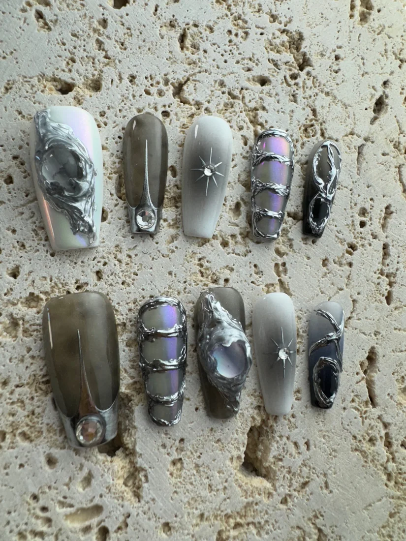 Iron Ore Princess Press On Nails detail 5