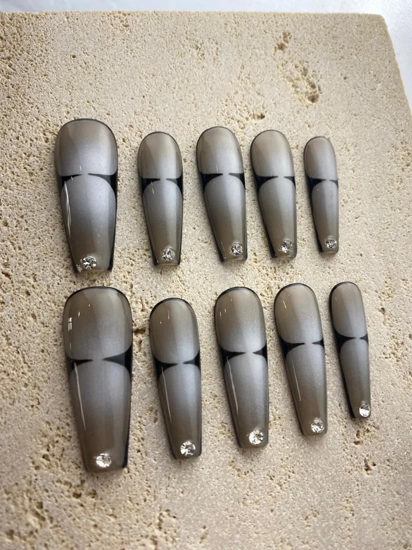 Ballet Hunter Press On Nails detail 2