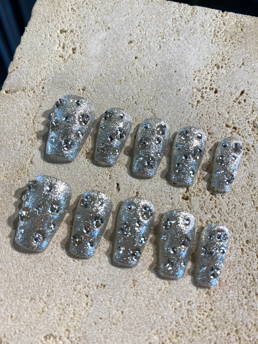 Mini Diamond Press On Nails detail 3