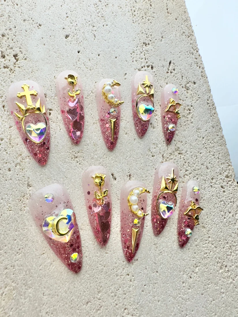 Mermaids Dream Press On Nails detail 2