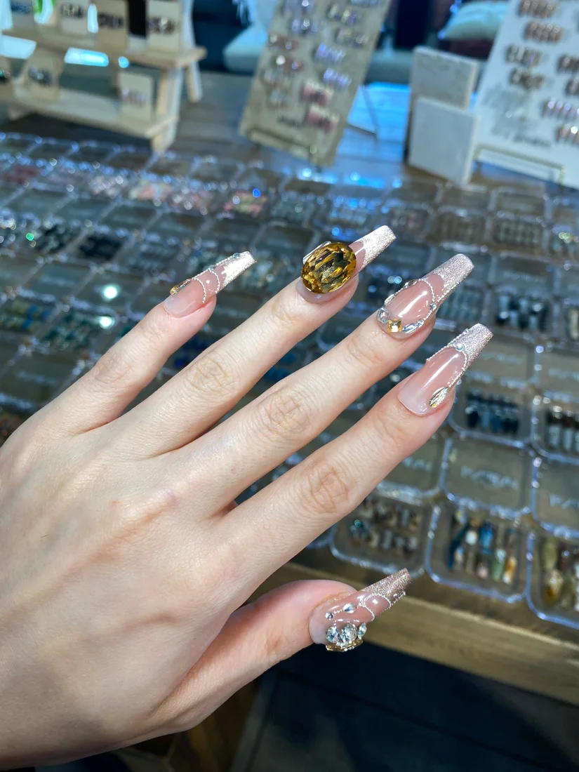 Syrup Diamond Press On Nails detail 2
