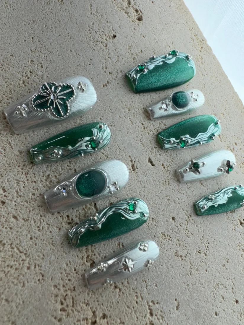 Emerald Press On Nails detail 2
