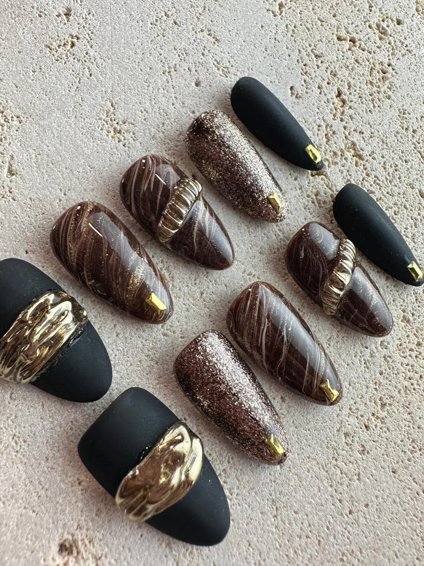 Black Symphony Press On Nails detail 4
