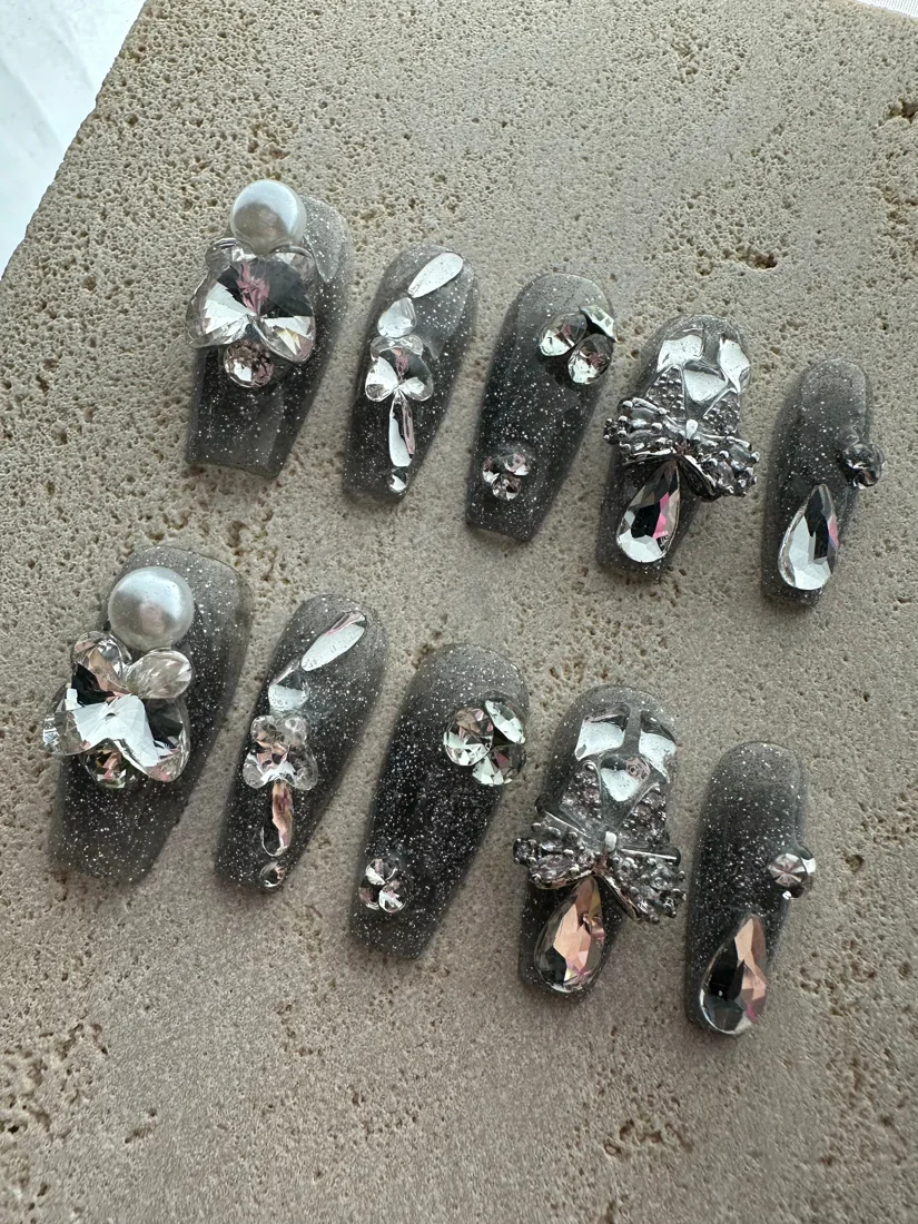 Grey Diamonte Press On Nails detail 2