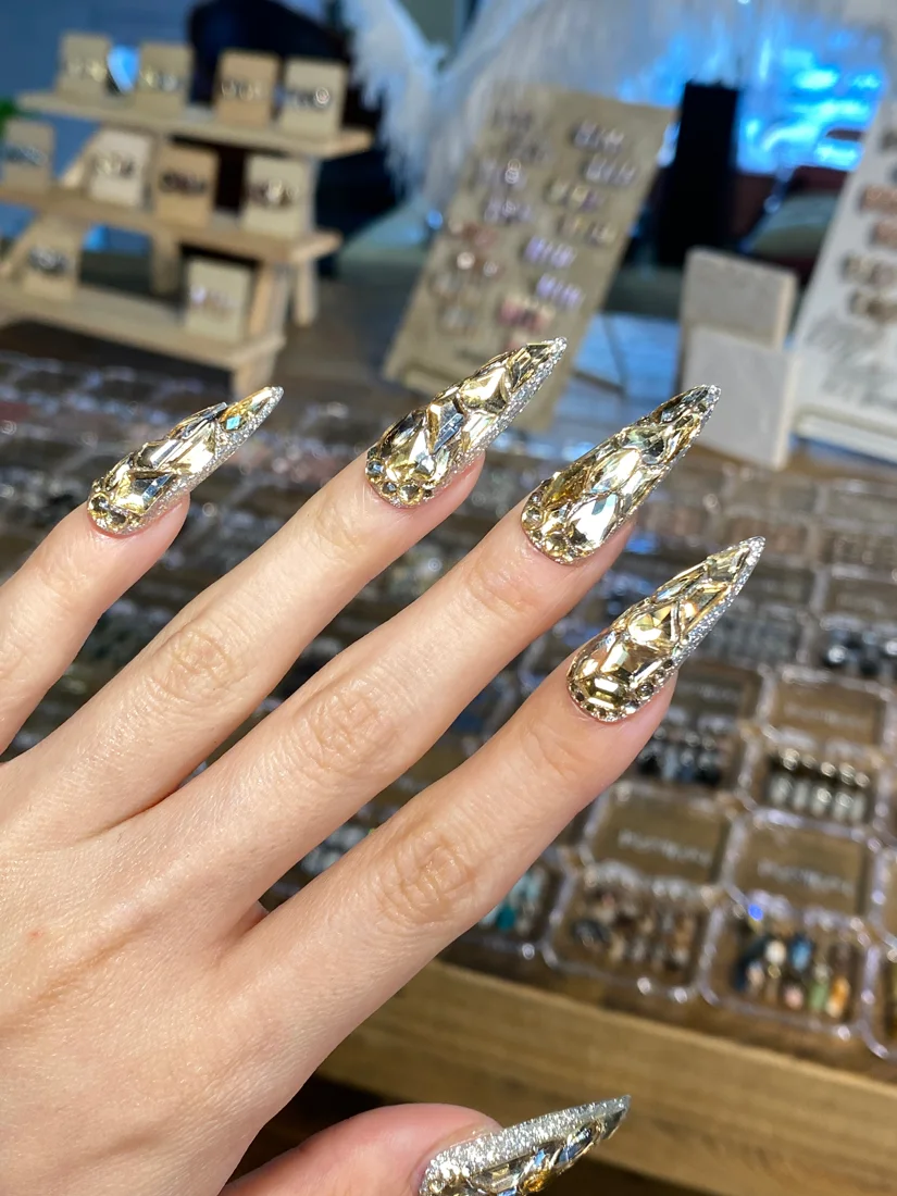 Diamond Life Press On Nails detail 6