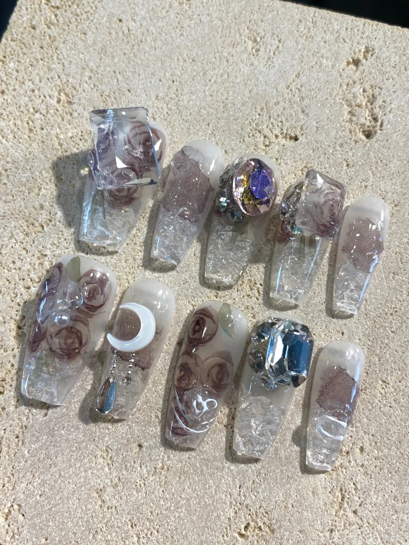 Glossy Rosé Press On Nails detail 7