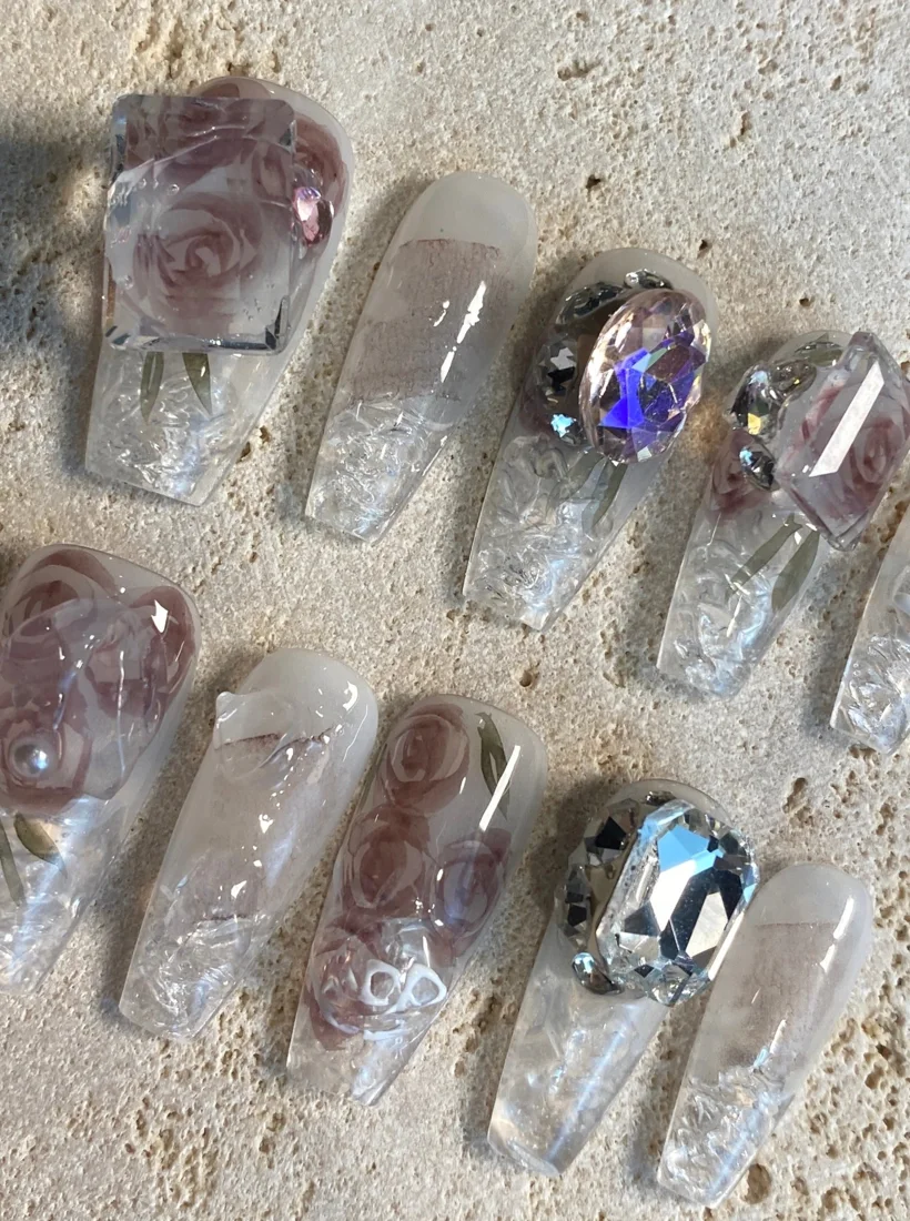 Glossy Rosé Press On Nails detail 4