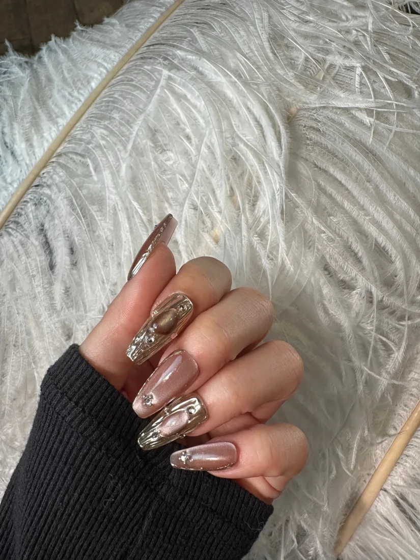 Pink Shine Press On Nails detail 2