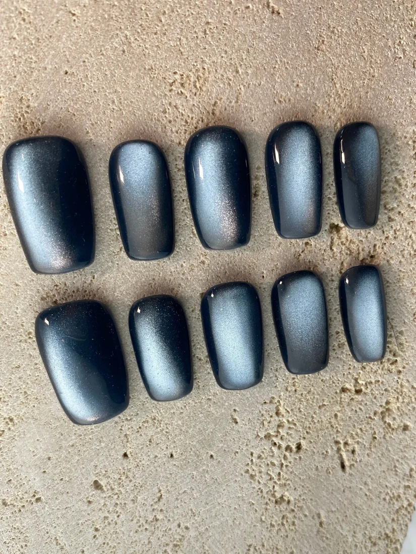 Dark Navy Cat Eye Press On Nails detail 5