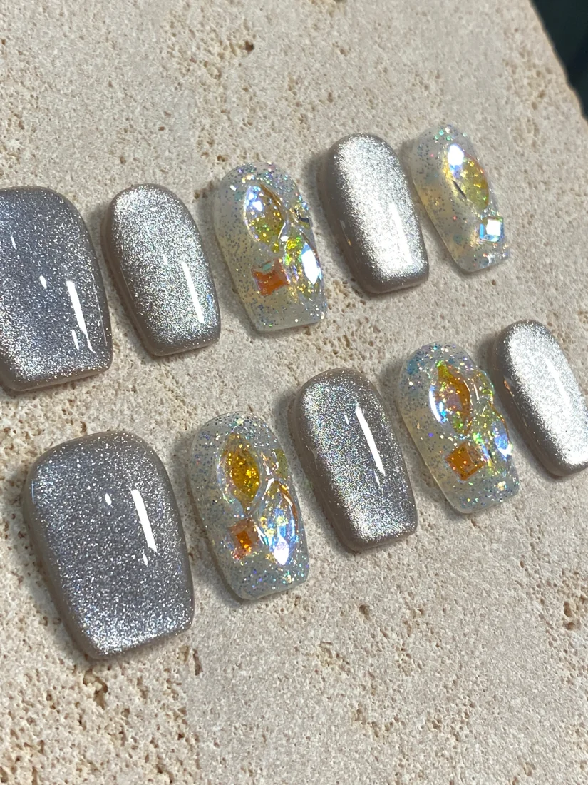 Silver Kiss Glitter Press On Nails detail 4