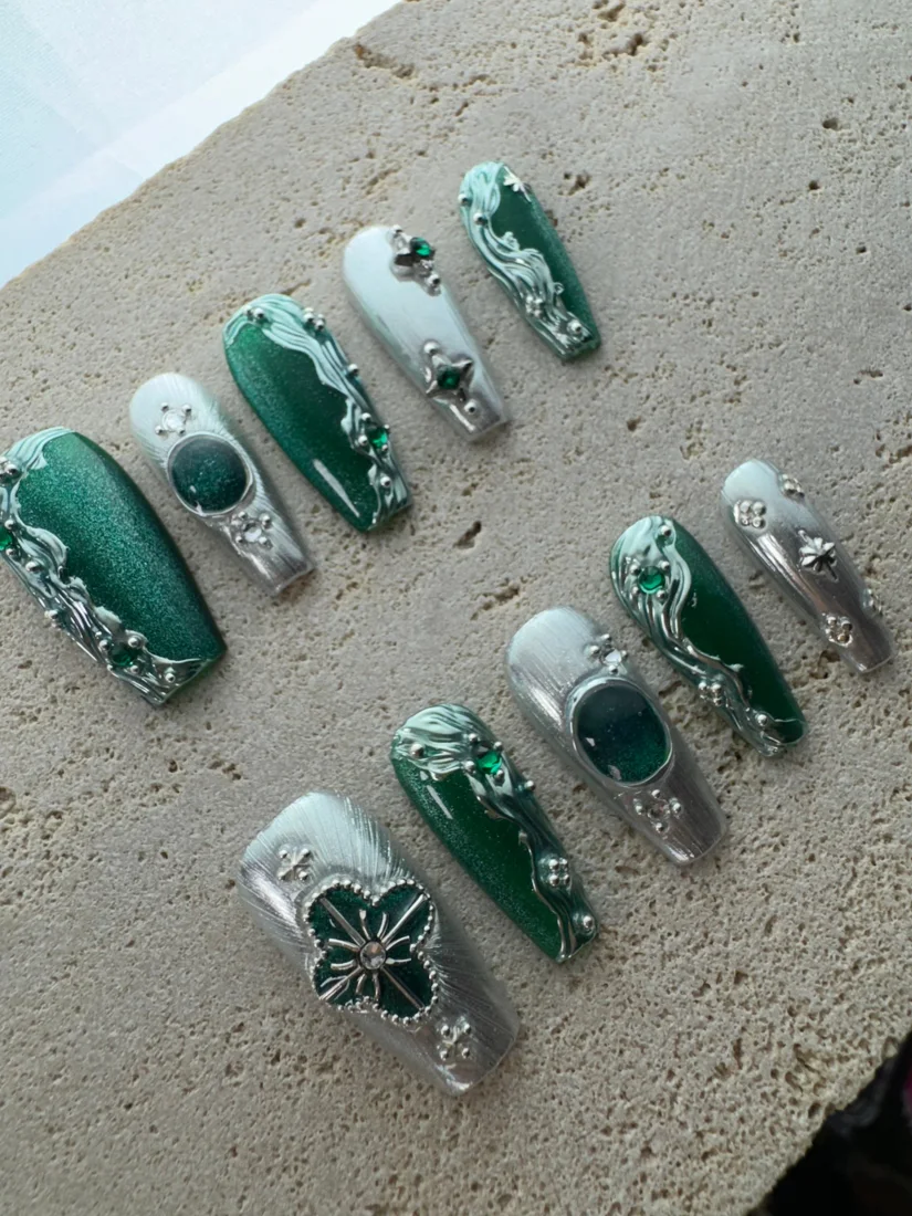 Emerald Press On Nails detail 3