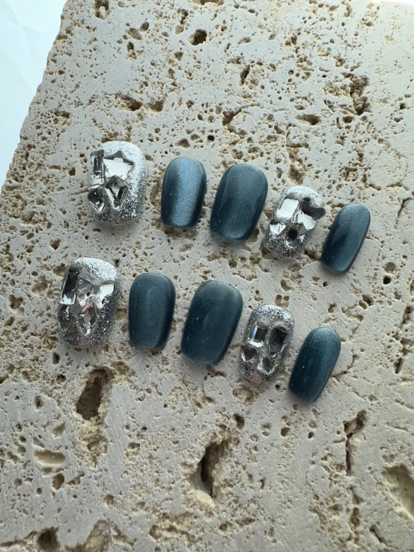 Star Sky Press On Nails detail 3