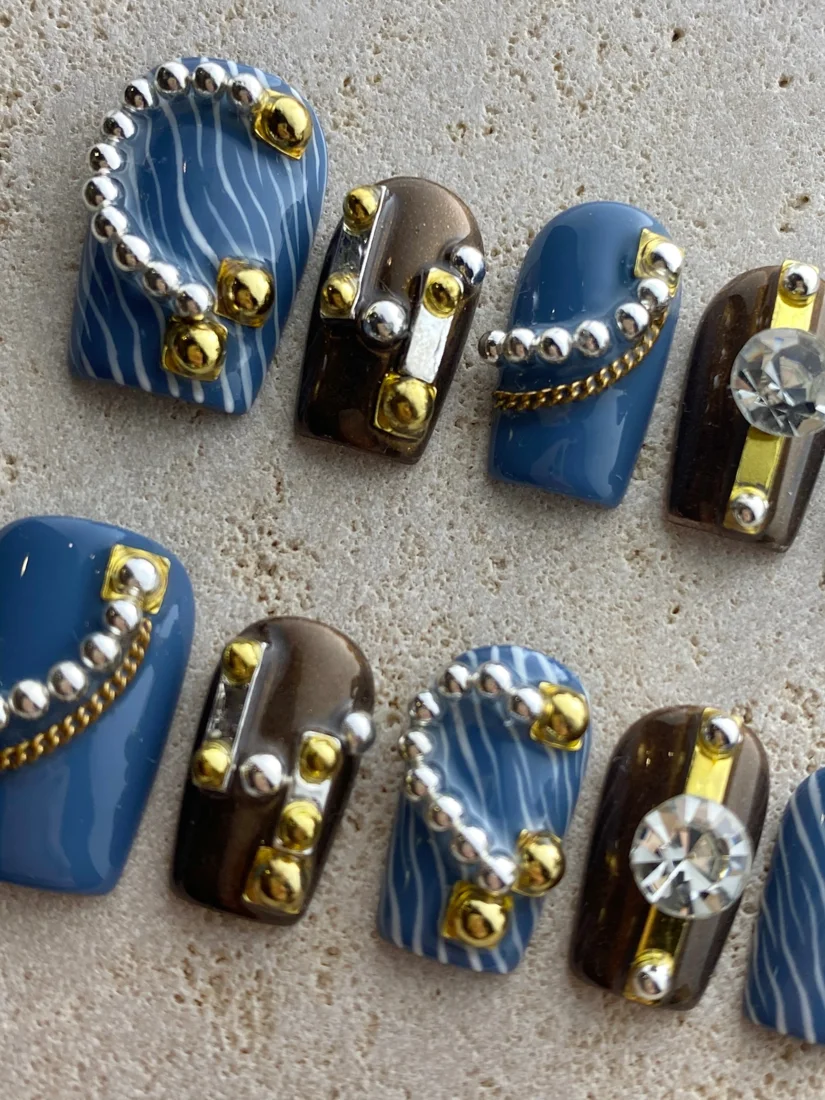 Blue Muse Press On Nails detail 7