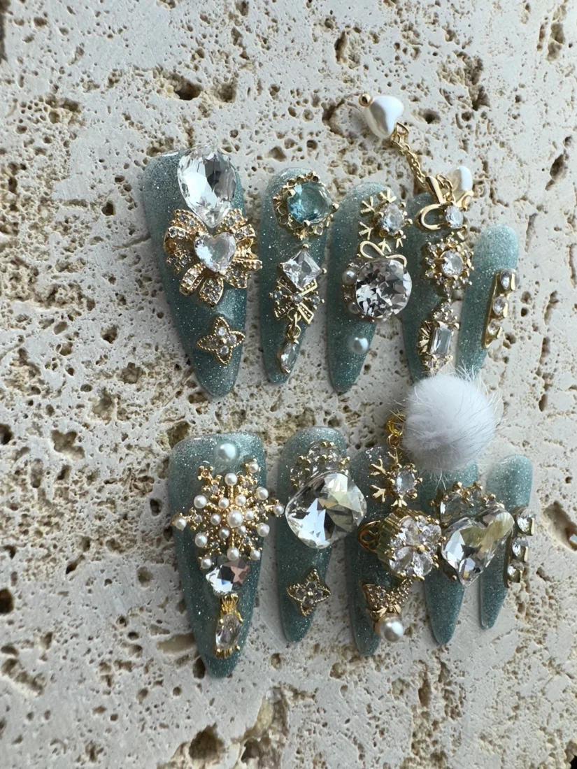 Snow Angel Fluff Press On Nails detail 4